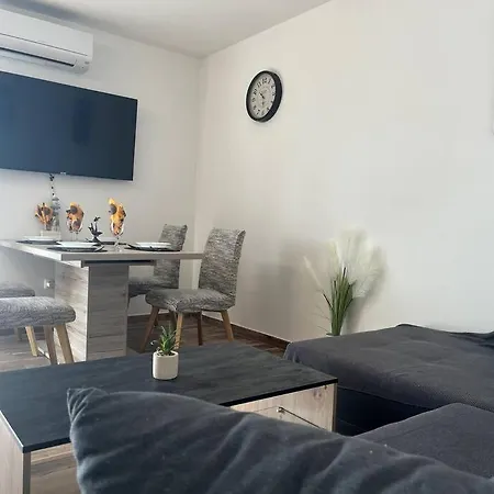 Lamare Apartman Trogir